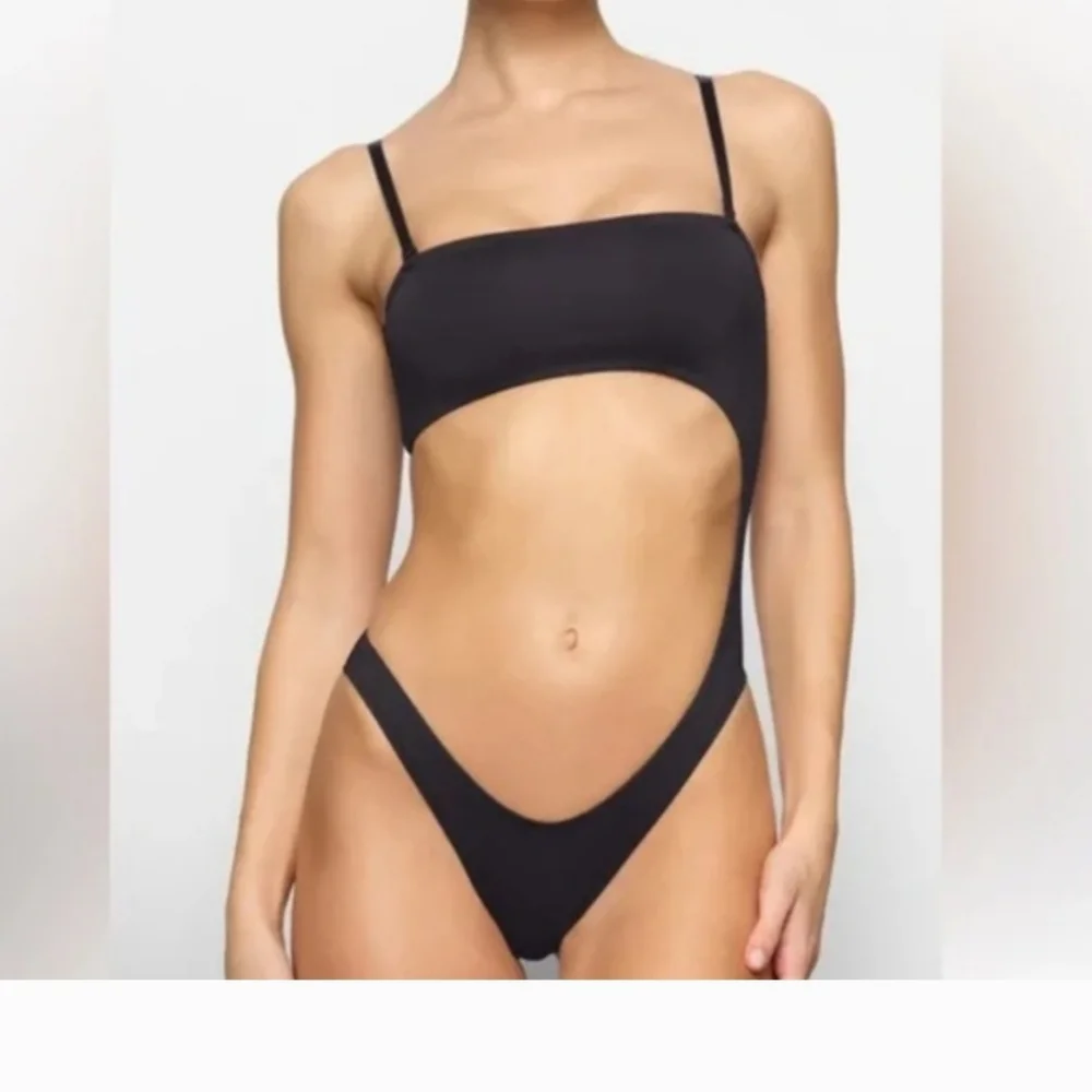SKIMS recycled Swim Strapless Monokini Swimsuit Onyx Black 4X G179